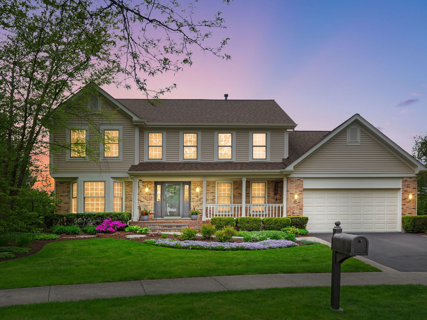 271 Saddle Back Road, Vernon Hills, IL