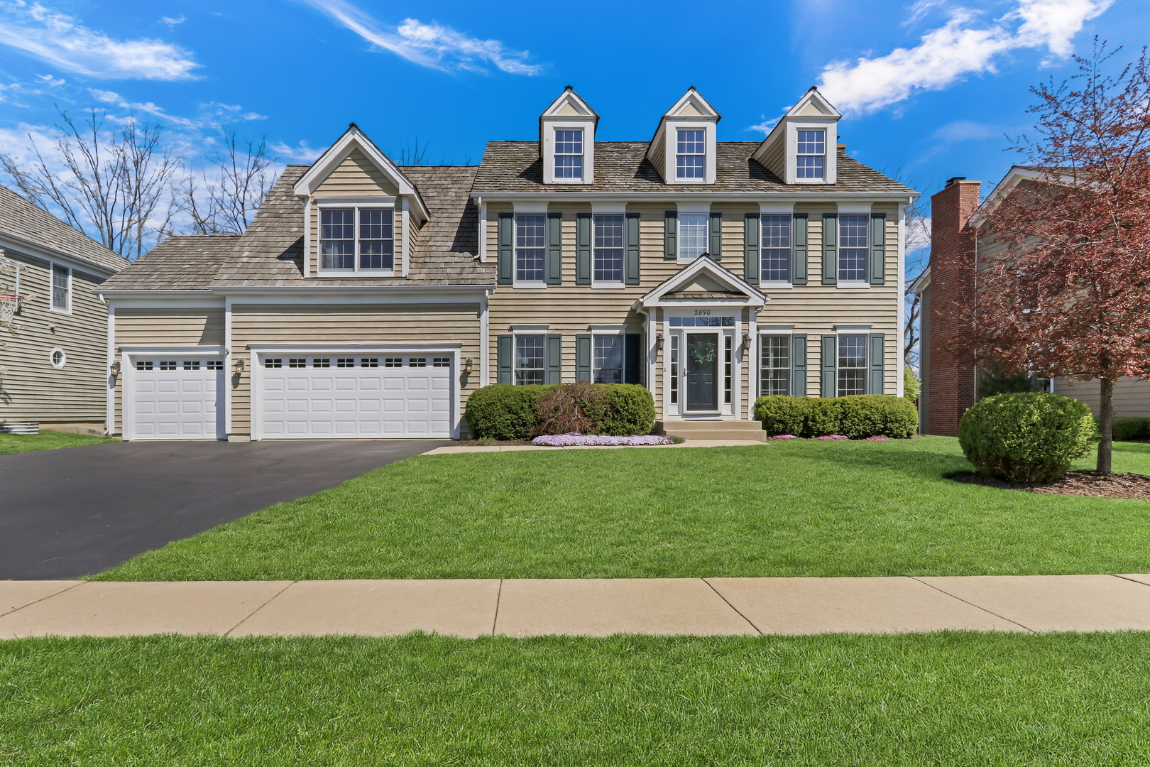 2890 TRAIL CREST Lane, Lindenhurst, IL