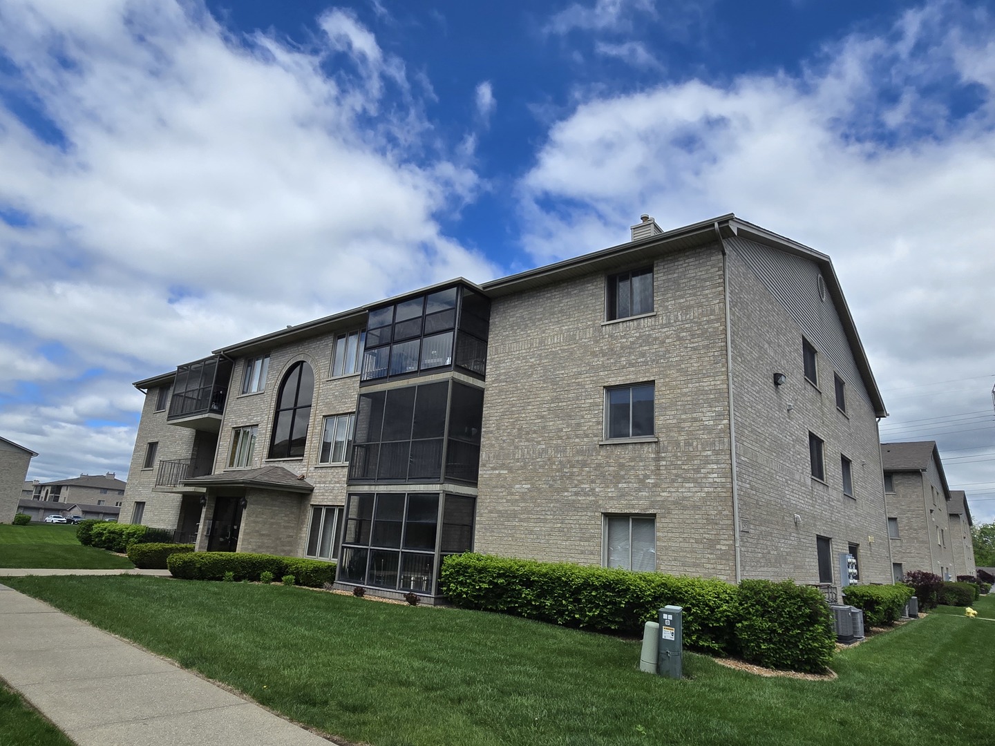 13950 Lavergne Avenue #907, Crestwood, IL
