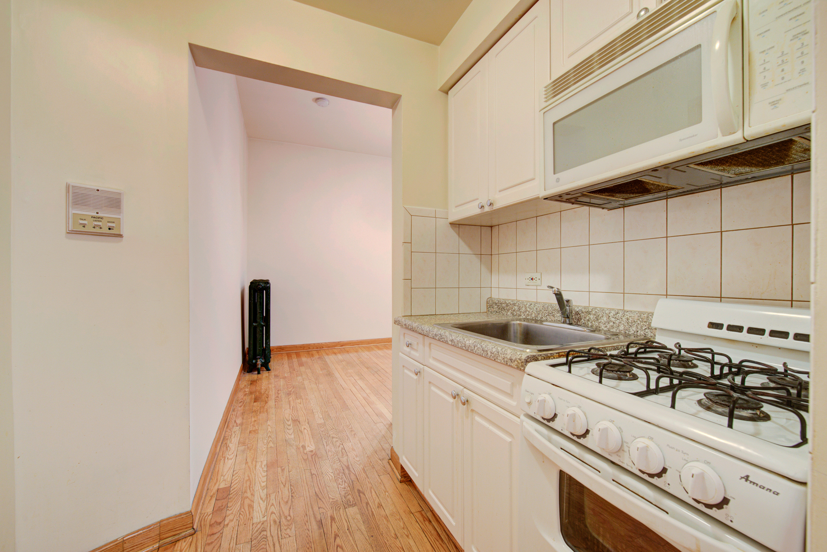 4518 N Sheridan Road #2E, Chicago, IL
