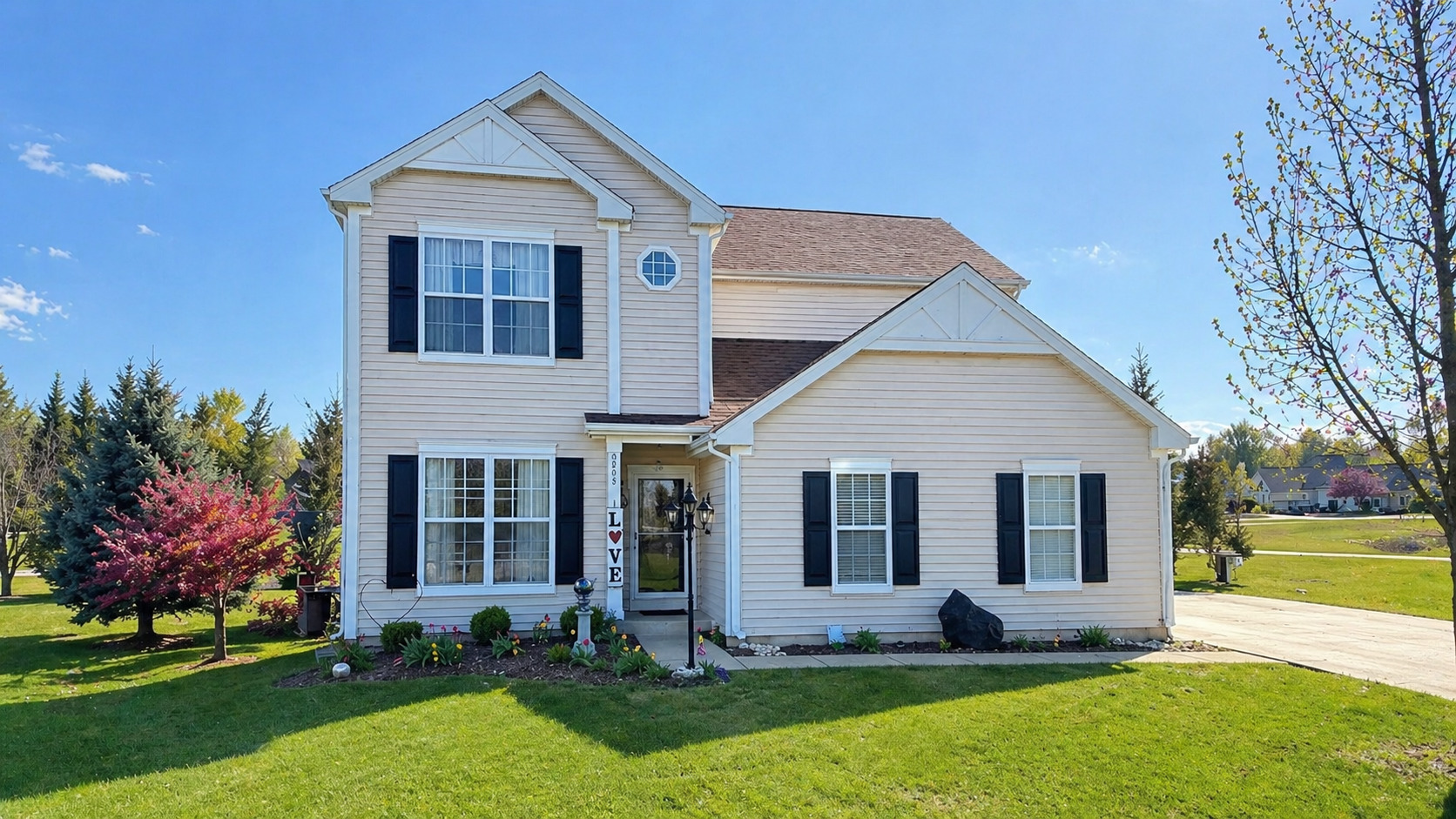 2039 Greenview Drive, Woodstock, IL