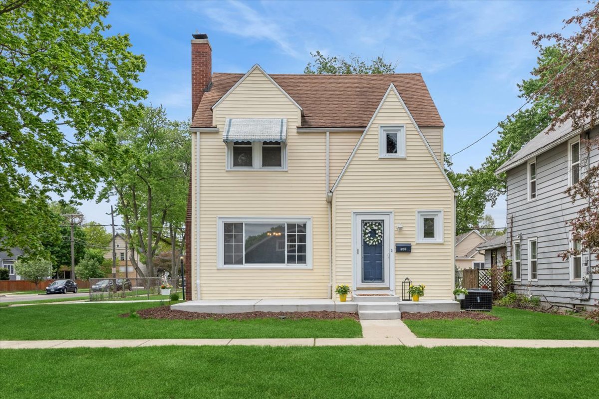 747 Watson Street, Aurora, IL