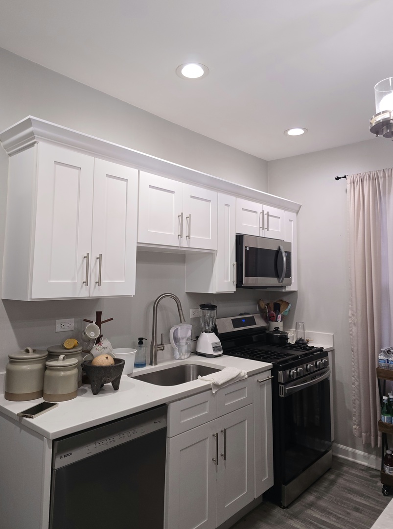 8643 Ferris Avenue, Morton Grove, IL