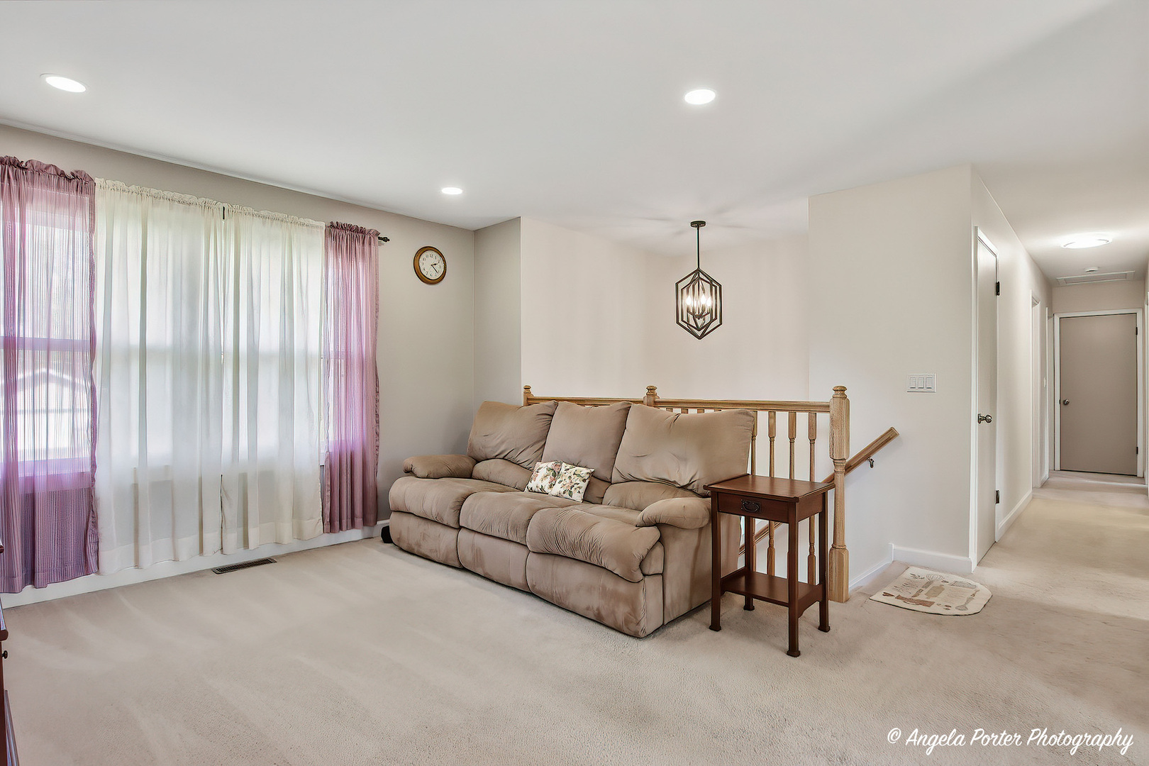 305 Woodbine Avenue, Island Lake, IL