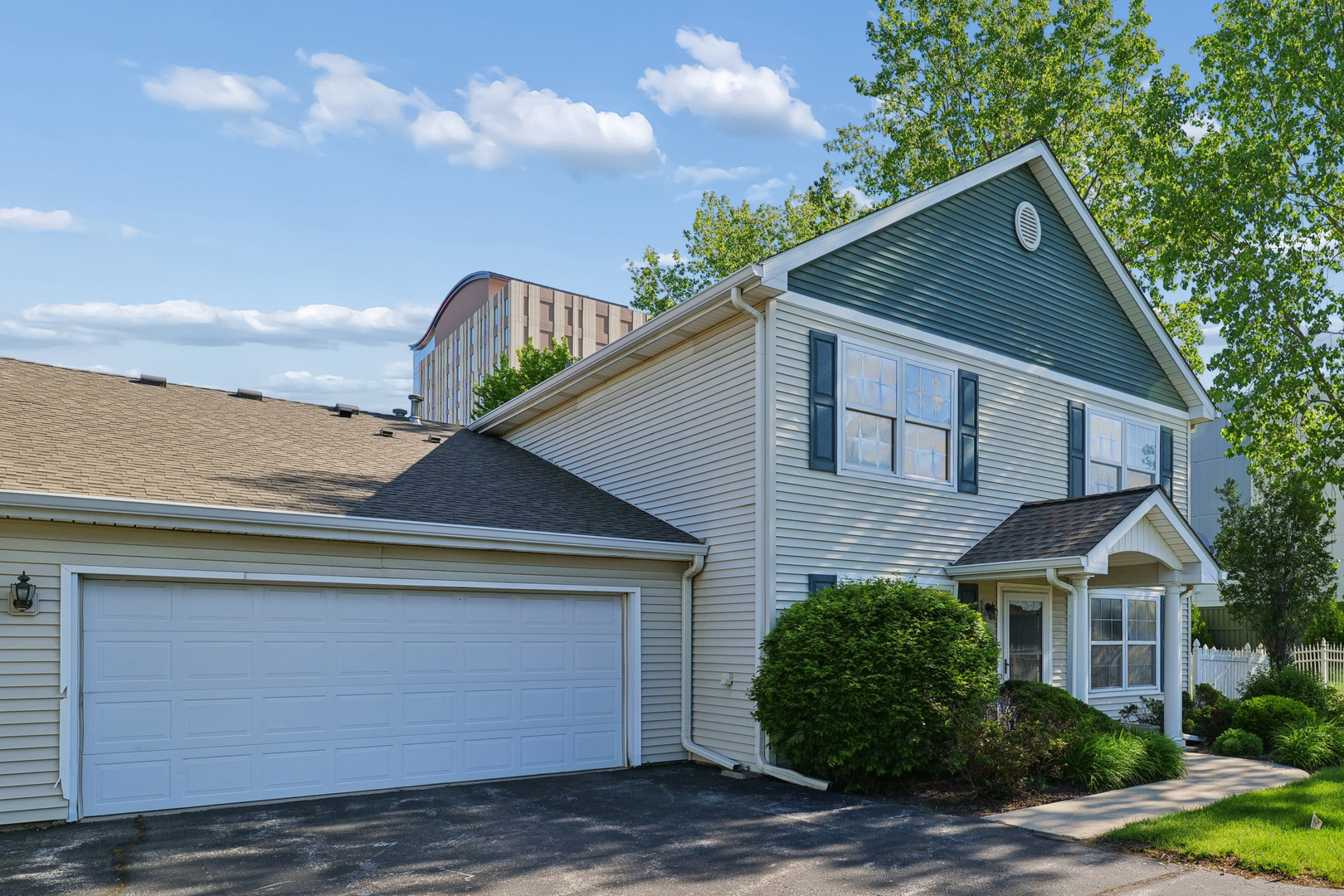 904 Garden Lane, Homewood, IL