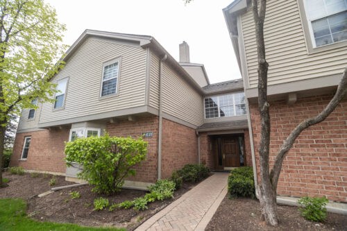 1757 Eastwood Court #1, Schaumburg, IL