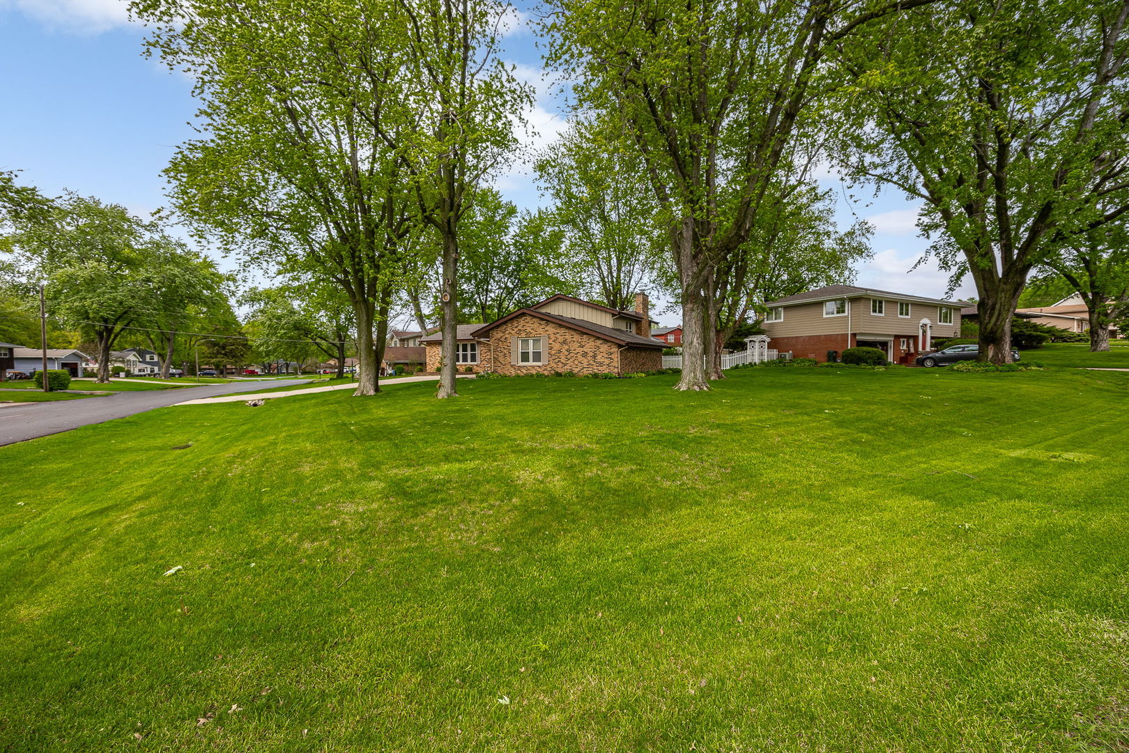 501 Hobby Avenue, Frankfort, IL
