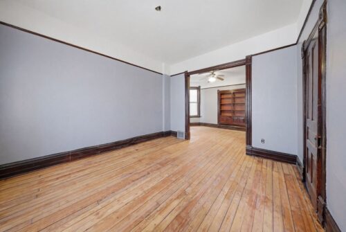 2633 W Crystal Street, Chicago, IL