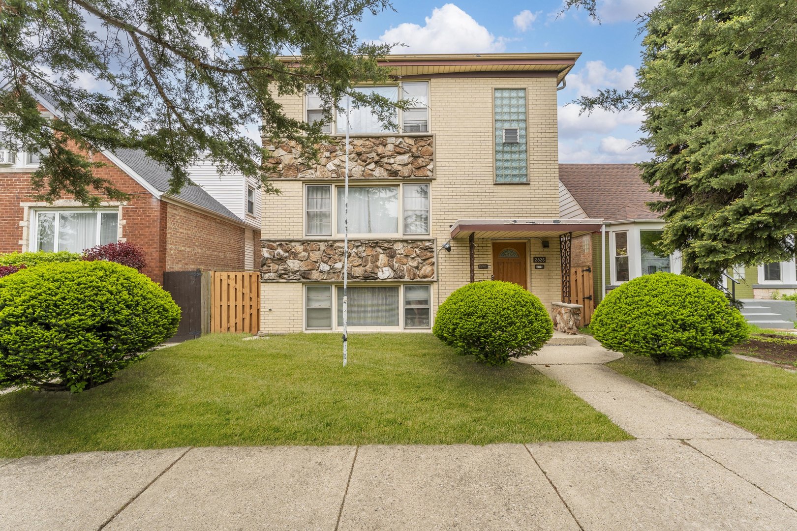 2826 N 72nd Court, Elmwood Park, IL