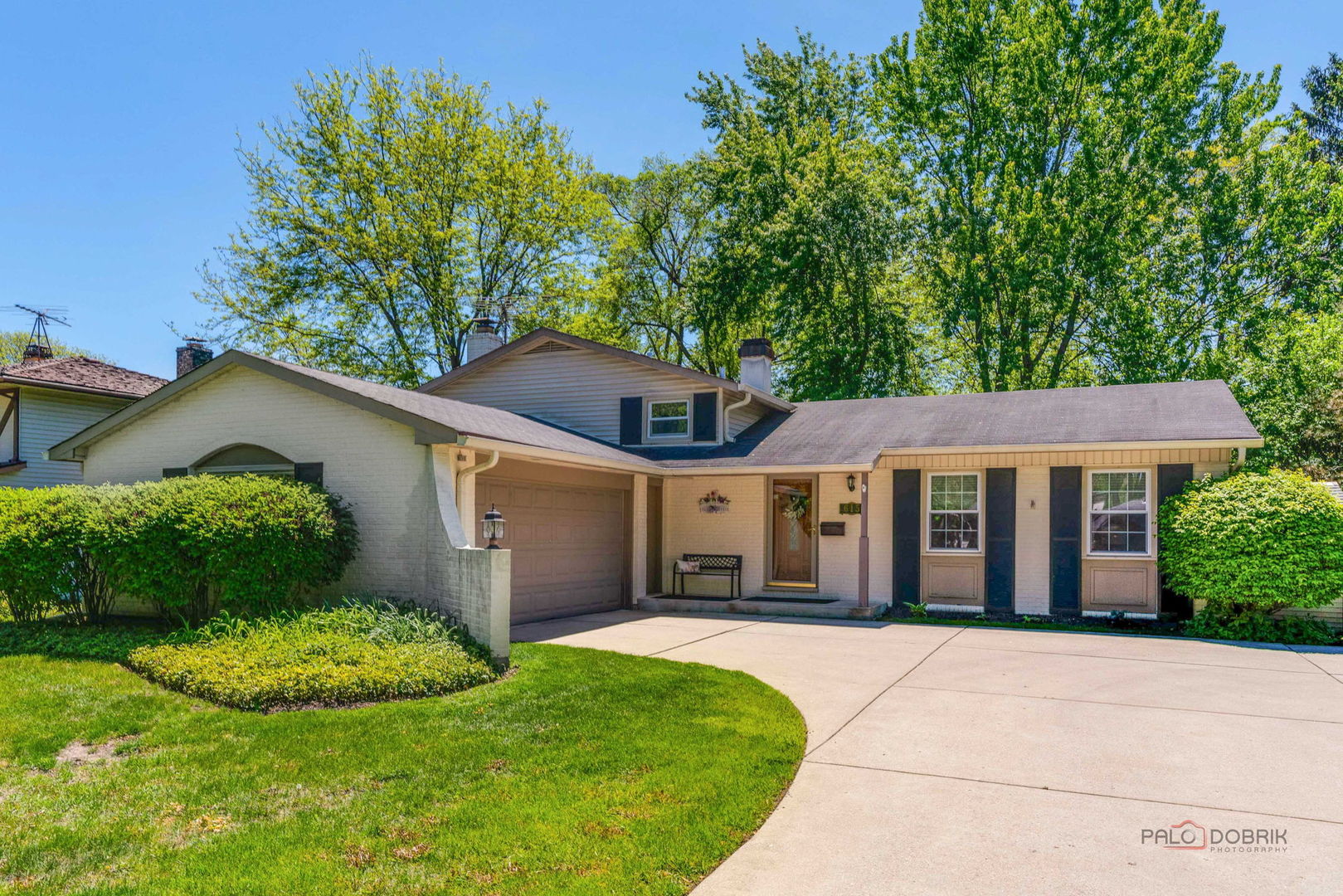 615 E Golf Road, Libertyville, IL