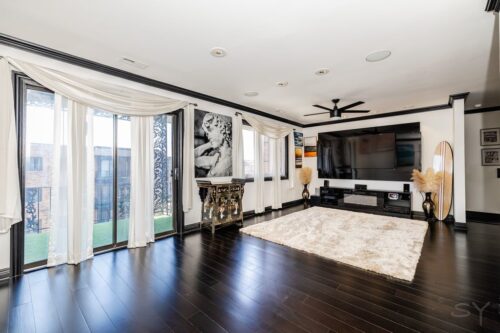 9375 Landings Lane #502, Des Plaines, IL