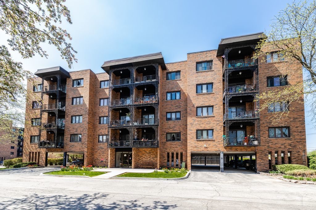 9375 Landings Lane #502, Des Plaines, IL