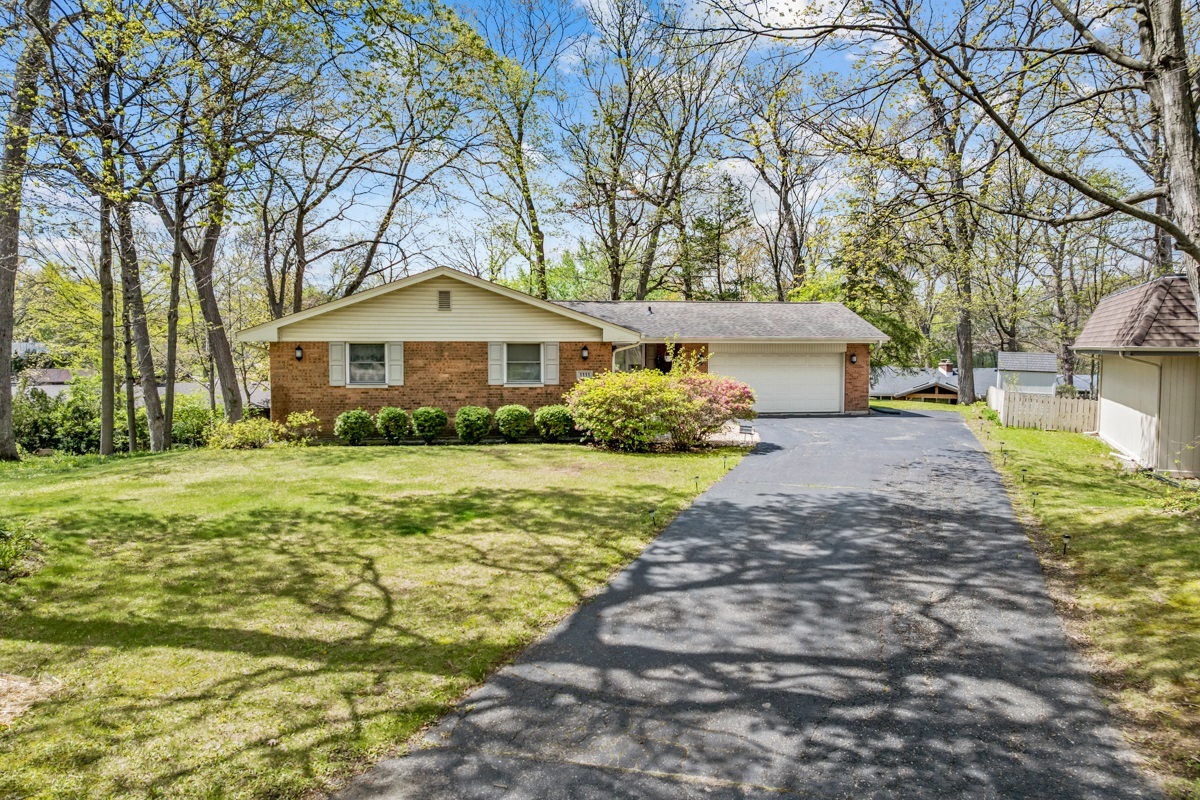 1111 Edgewood Circle, Rockford, IL