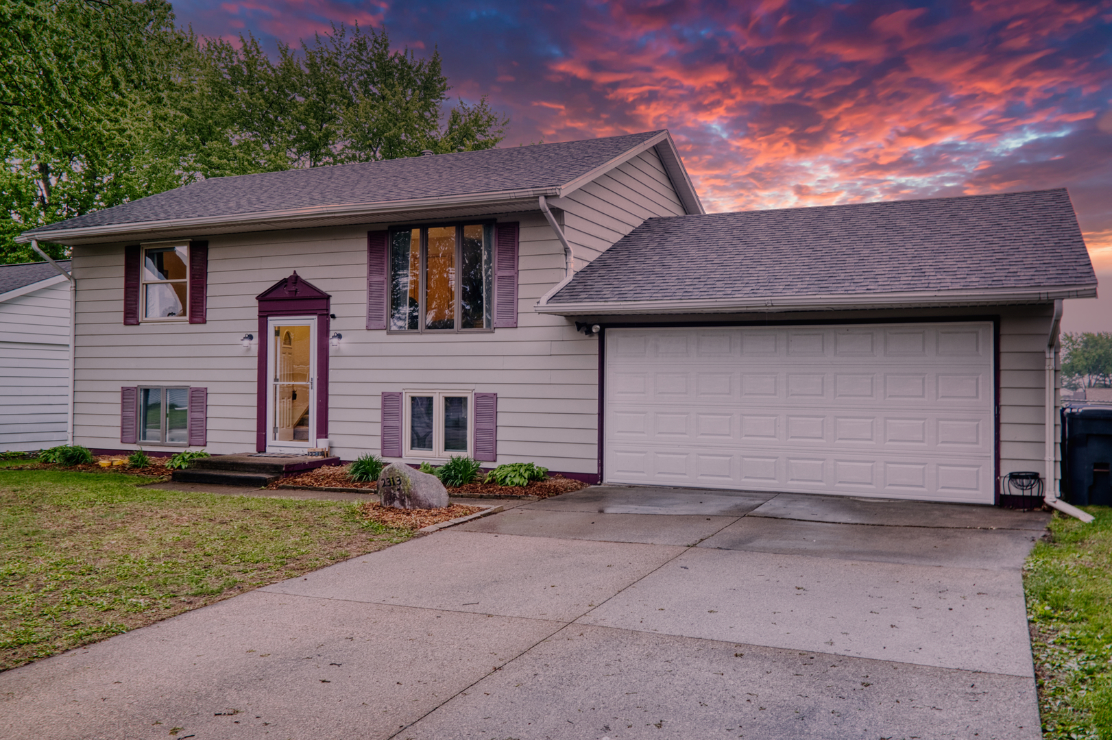 2313 Lafayette Terrace, Clinton, IA