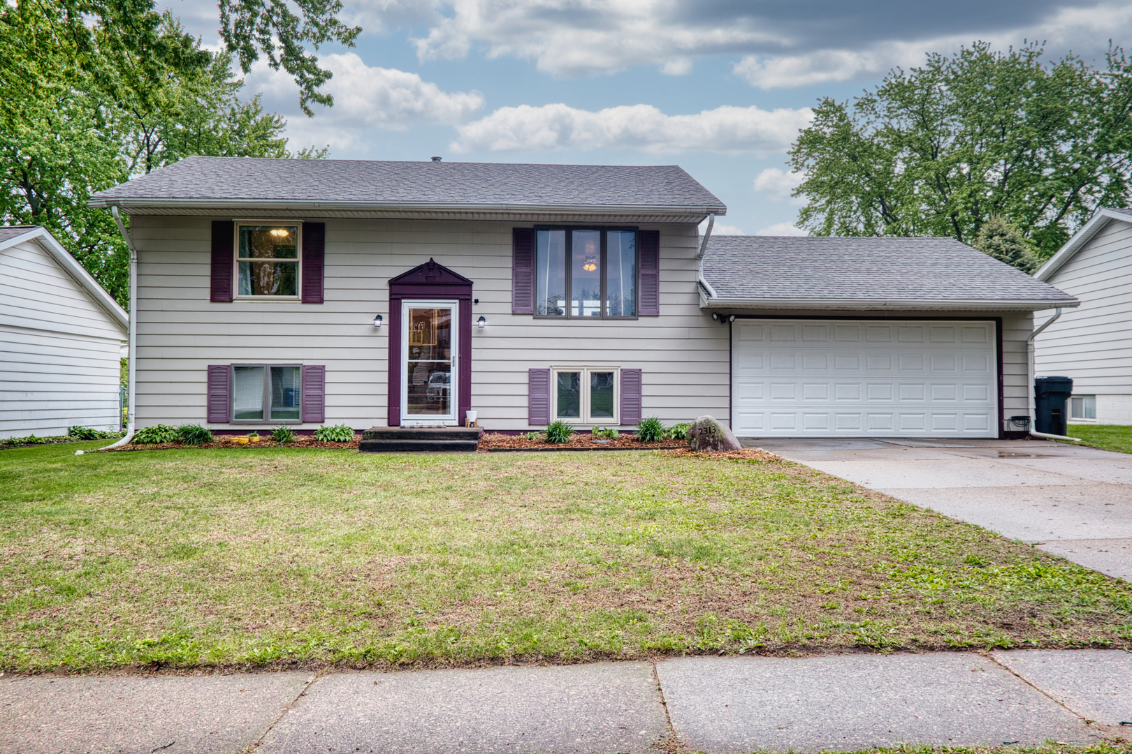 2313 Lafayette Terrace, Clinton, IA