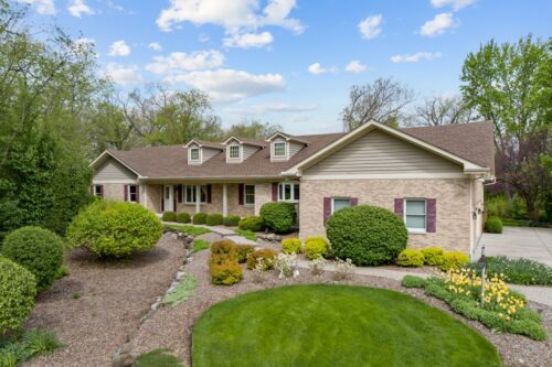 44W664 Oakshire Lane, Hampshire, IL