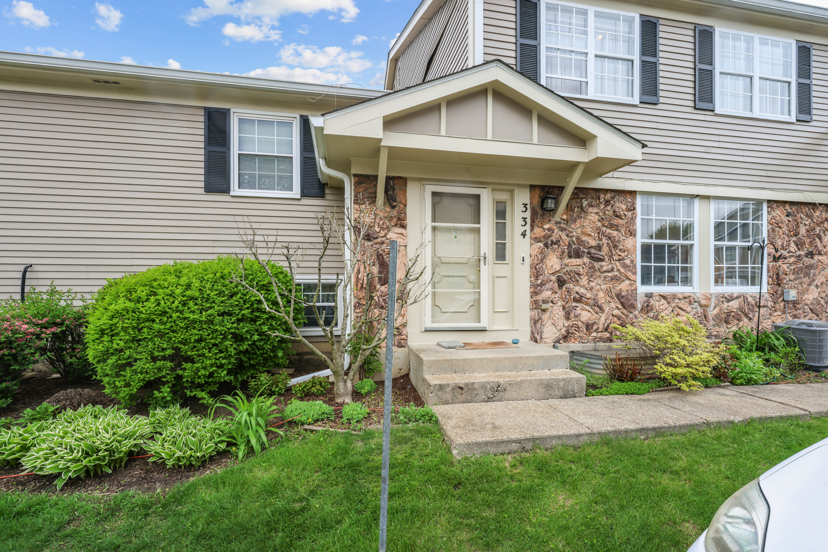 334 Plumwood Court, Vernon Hills, IL