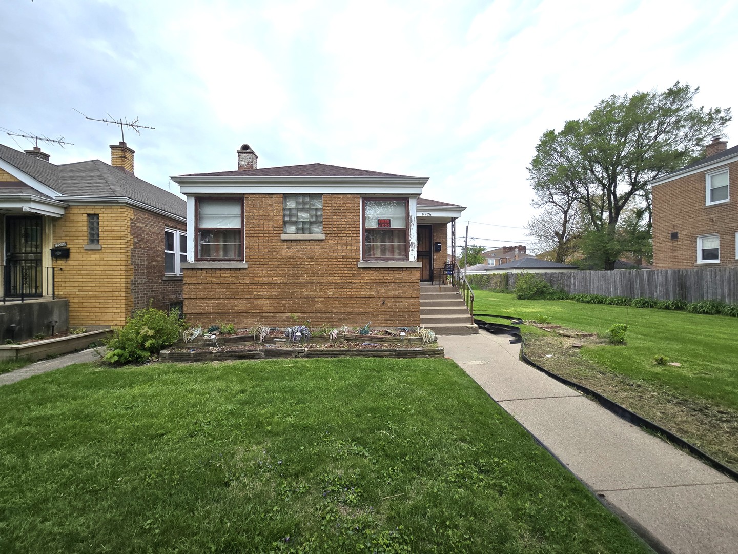 8226 S Colfax Avenue, Chicago, IL