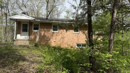12 Navajo Court, Putnam, IL