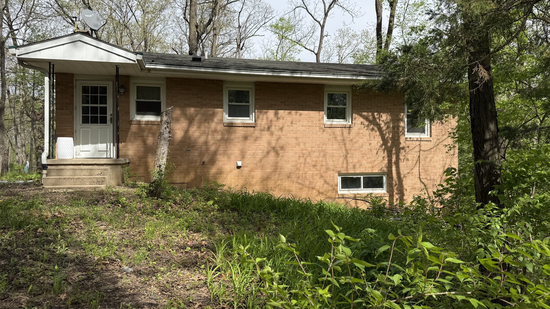 12 Navajo Court, Putnam, IL