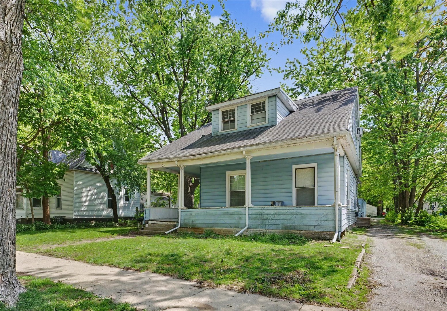 403 W Columbia Avenue, Champaign, IL