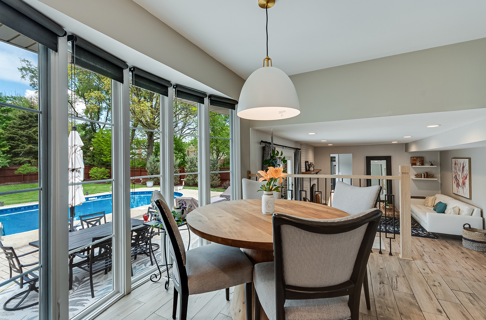 1527 CHICKASAW Drive, Naperville, IL