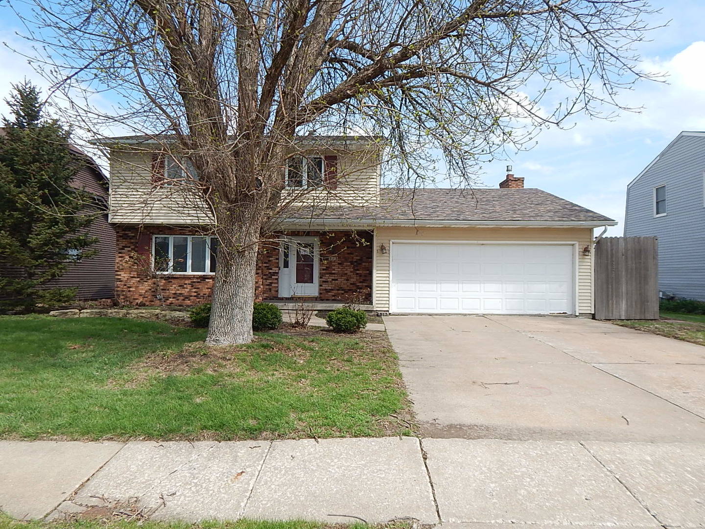 513 S 7th Street, Eldridge, IA