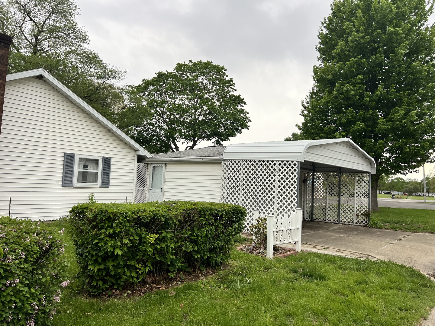 31 Winding Lane, Rantoul, IL