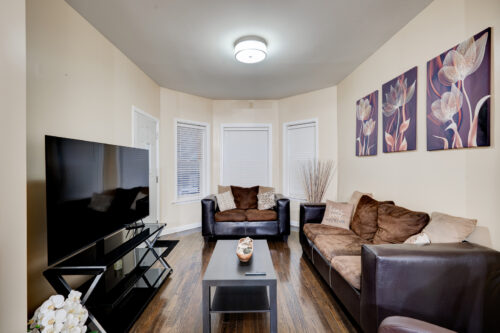 608 N Monticello Avenue, Chicago, IL