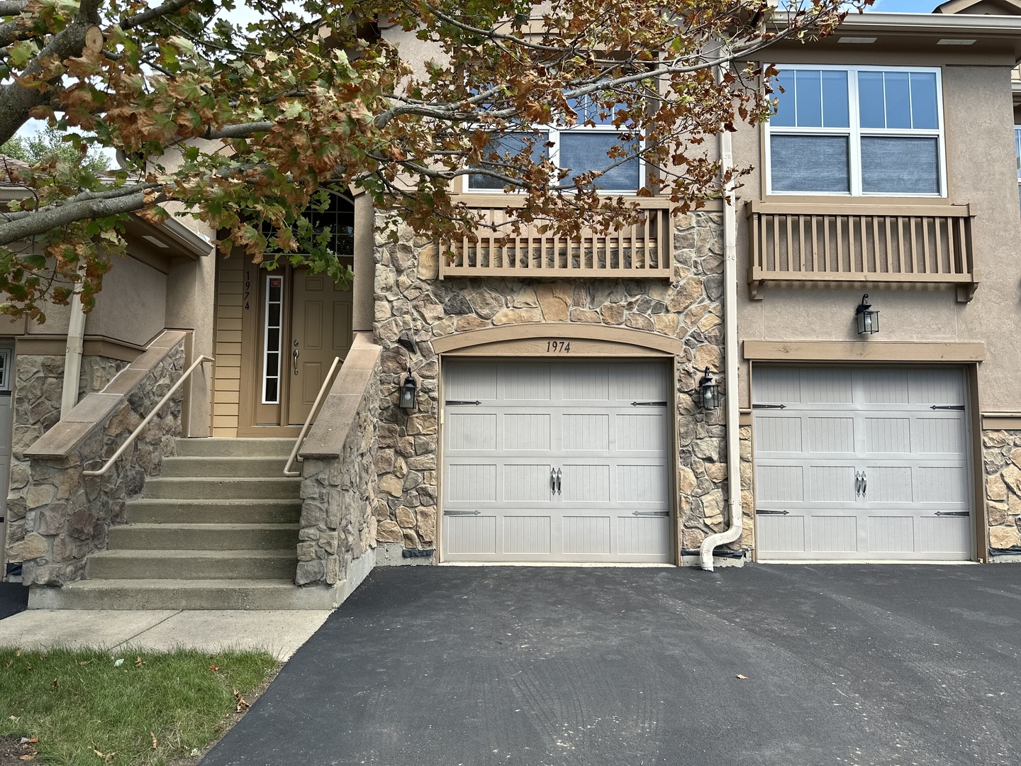 1974 CRENSHAW Circle #1974, Vernon Hills, IL