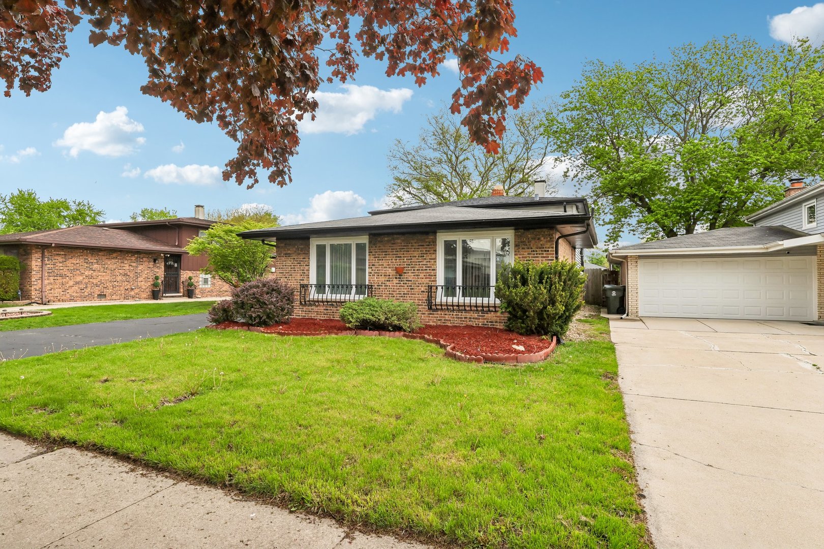 15631 E END Avenue, Dolton, IL