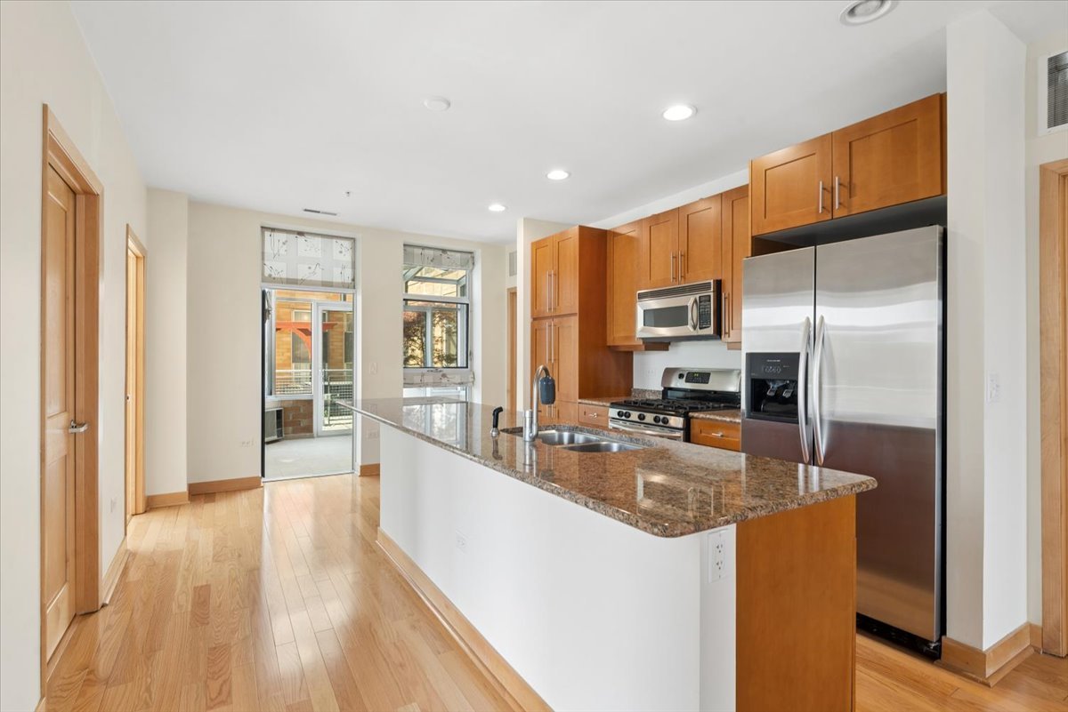 1572 Maple Avenue #302, Evanston, IL