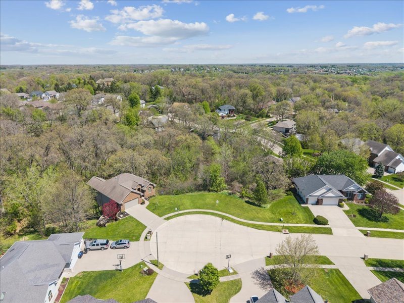 1819 Timber Hills Drive, Coralville, IA