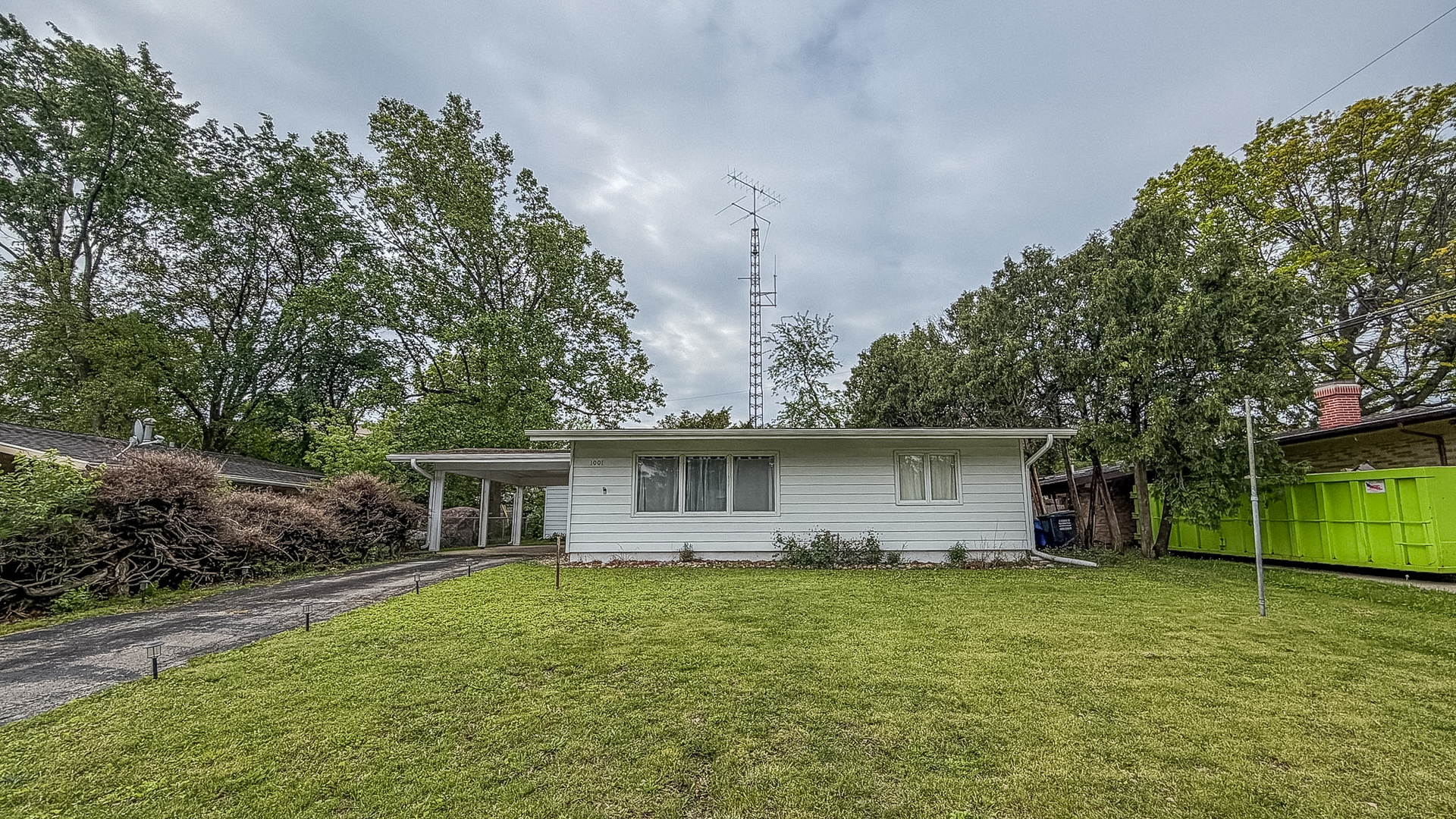 1001 E Burkwood Drive, Urbana, IL