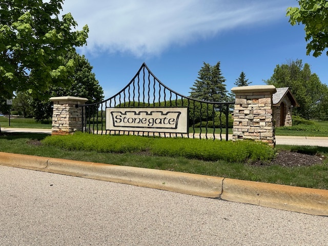 4223 Northgate Drive, Spring Grove, IL