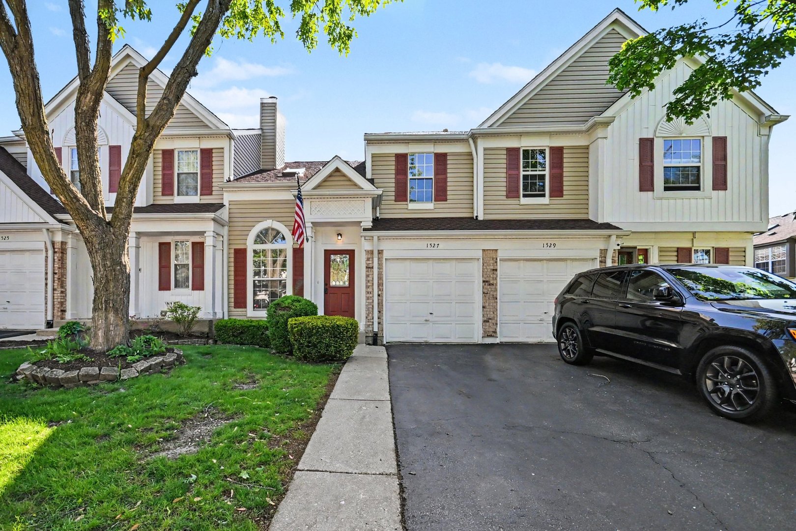 1527 Harvest Lane, Westmont, IL