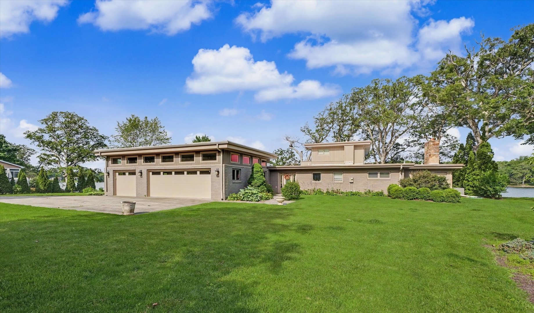 448 Wolfe Drive, Loda, IL