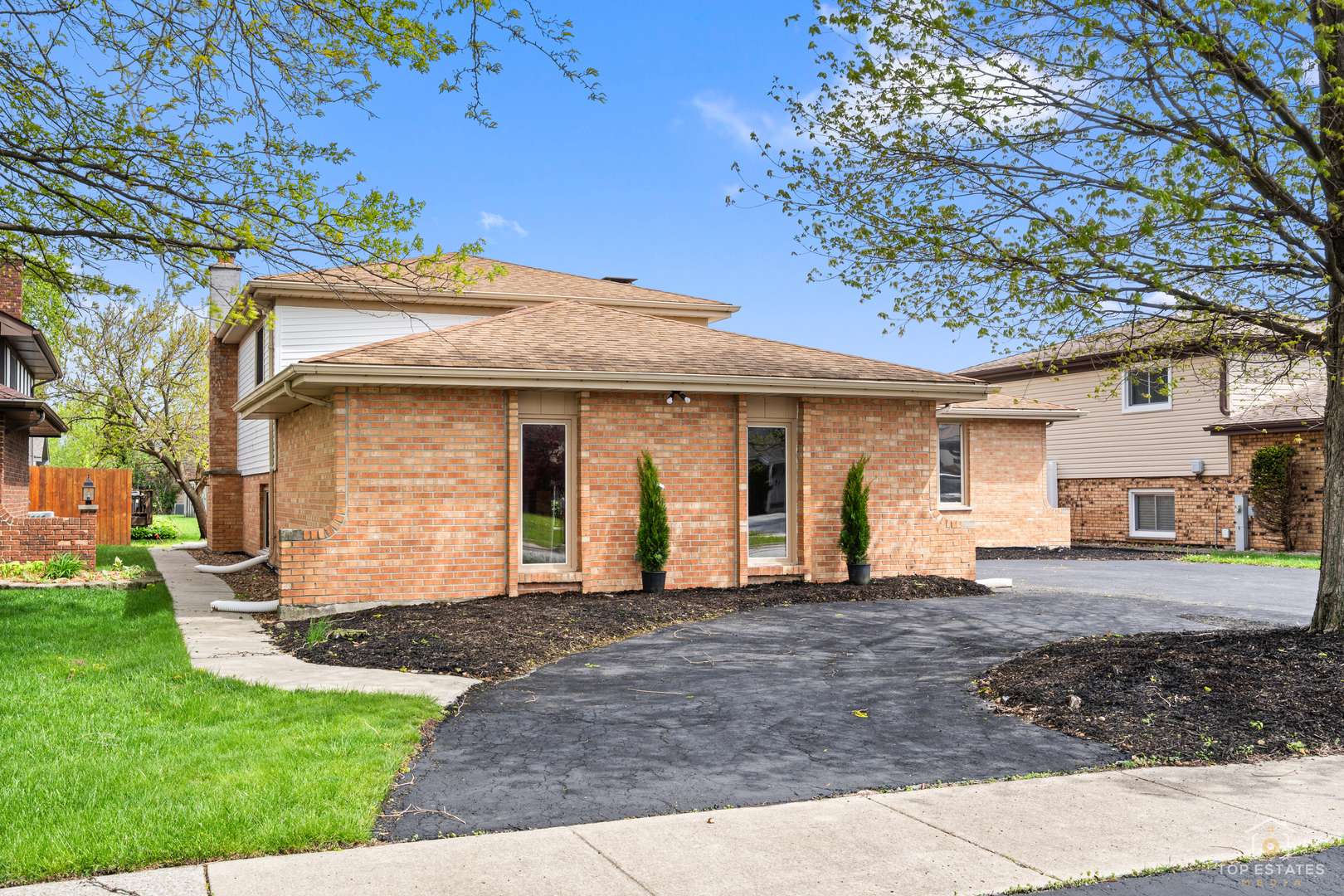 3312 192nd Place, Lansing, IL