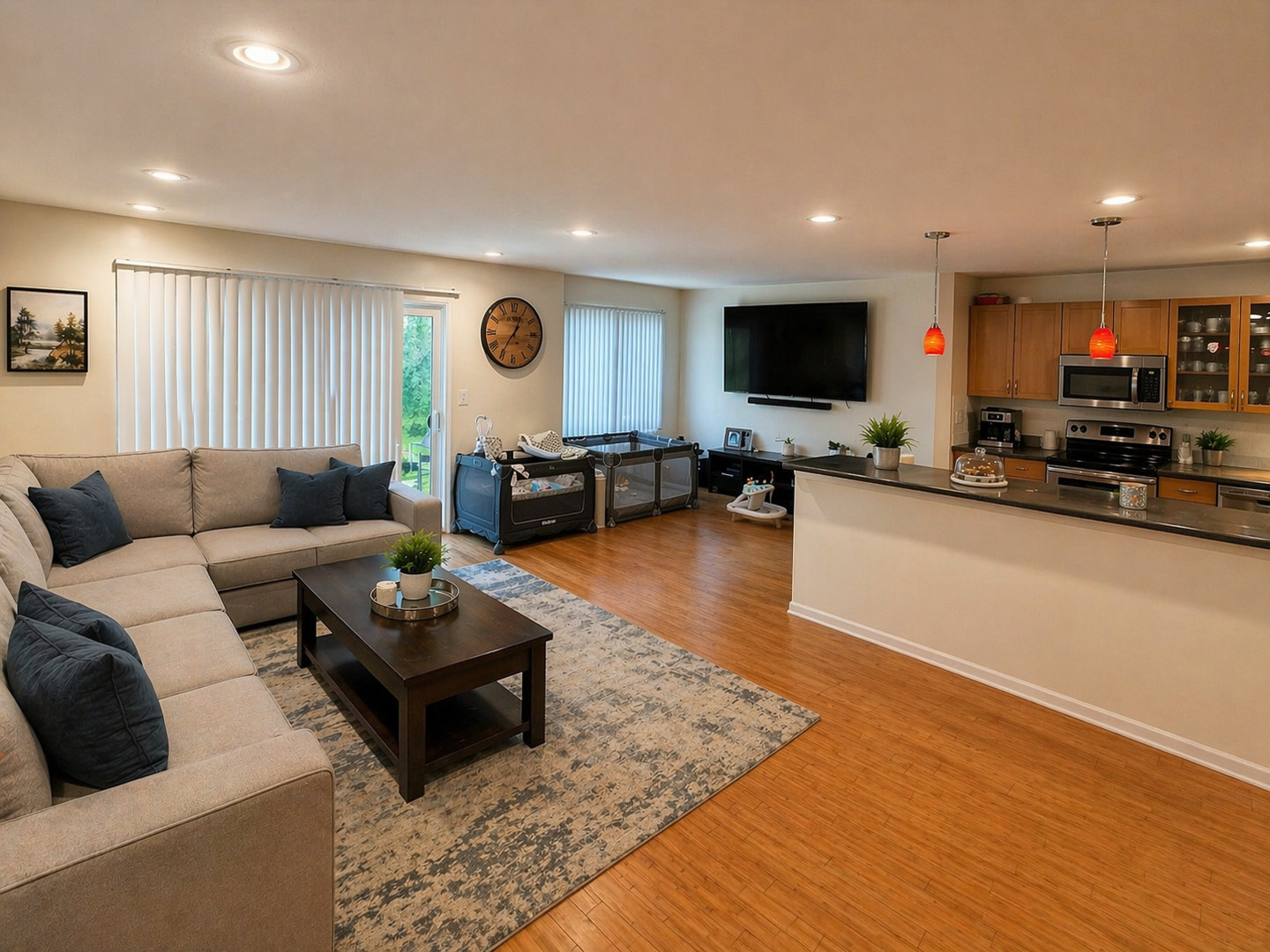 878 SWAN Lane #878, Deerfield, IL