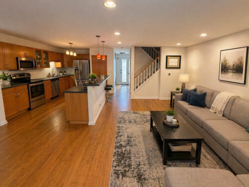 878 SWAN Lane #878, Deerfield, IL
