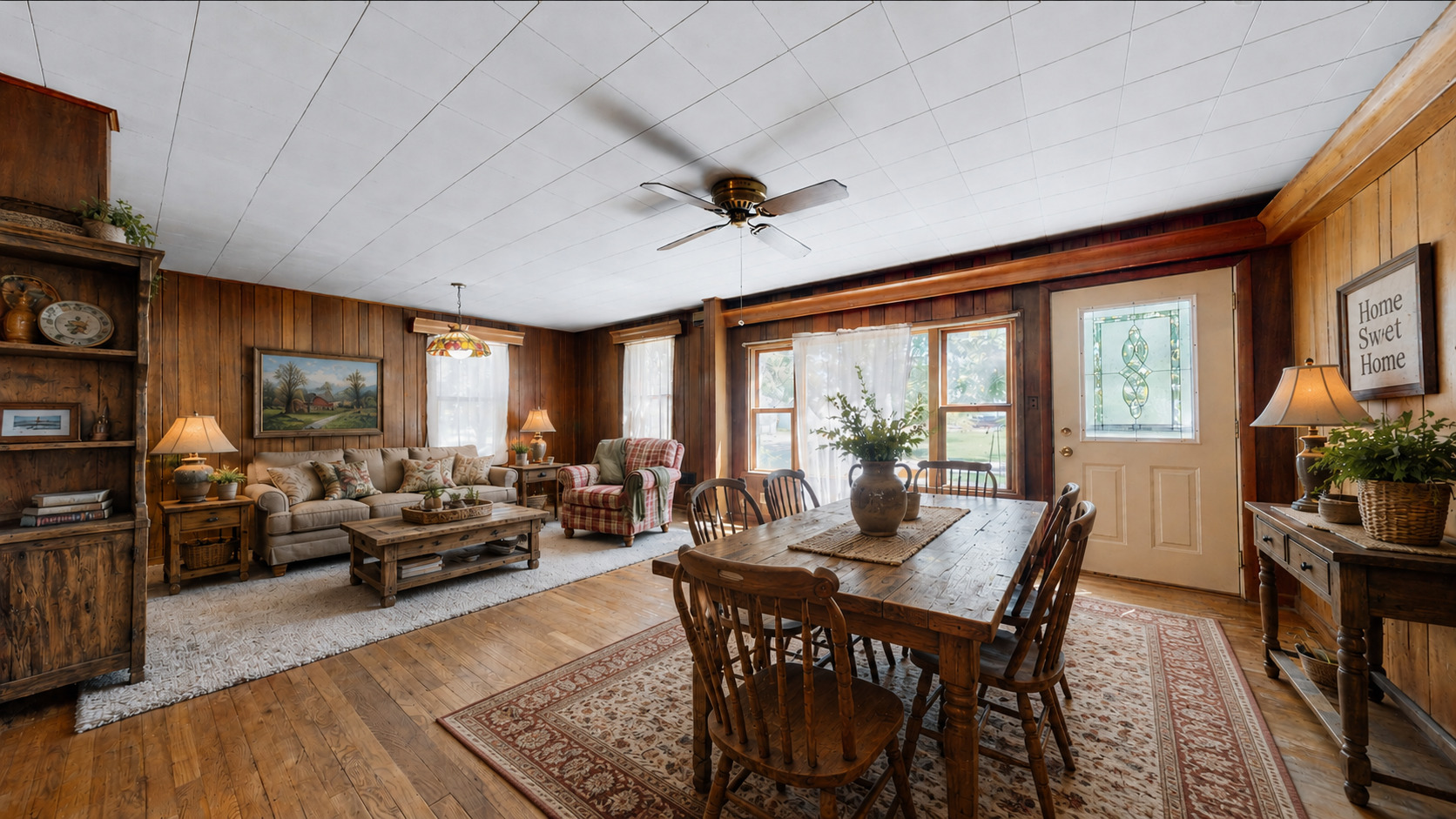114 E Center Street, Seymour, IL