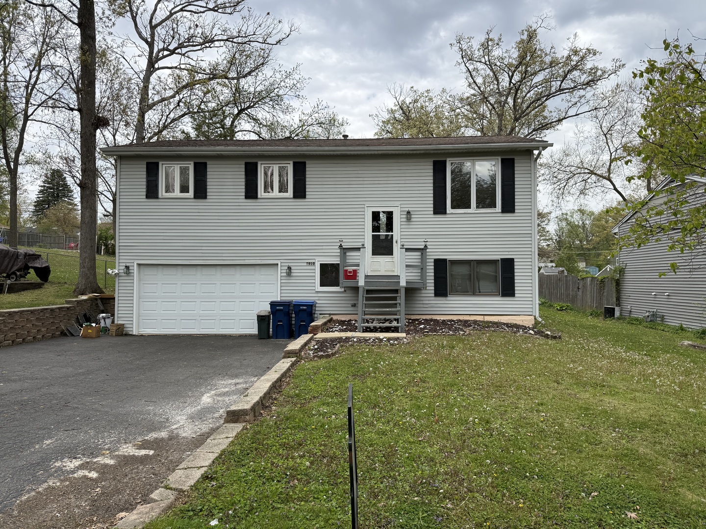 8910 Memory Trail, Wonder Lake, IL