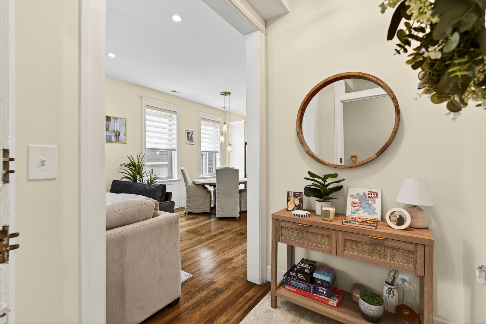 1715 W Balmoral Avenue, Chicago, IL