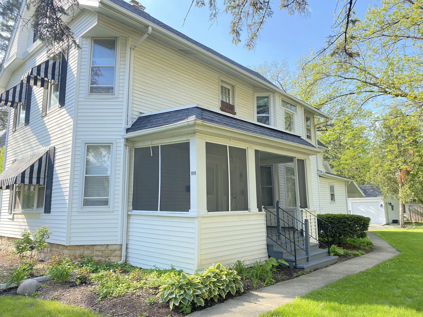 1111 Garfield Avenue #B, Aurora, IL