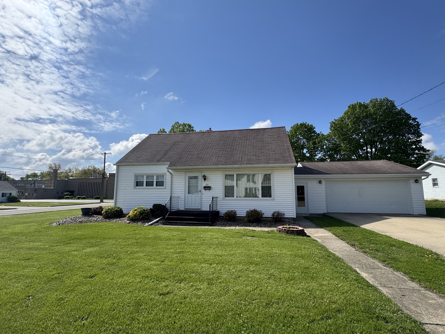 101 7th Street, Mendota, IL
