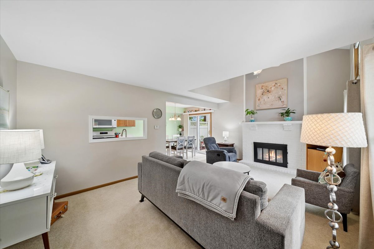 16015 84th Place #16015, Tinley Park, IL