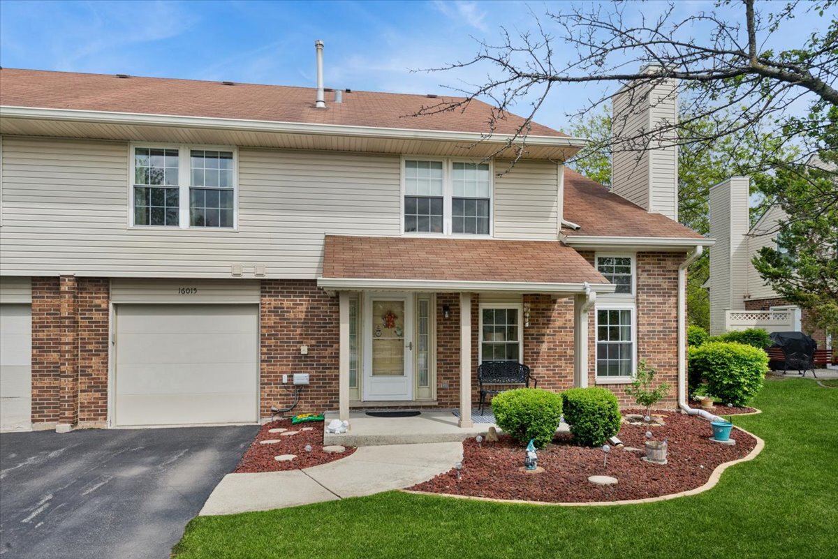 16015 84th Place #16015, Tinley Park, IL