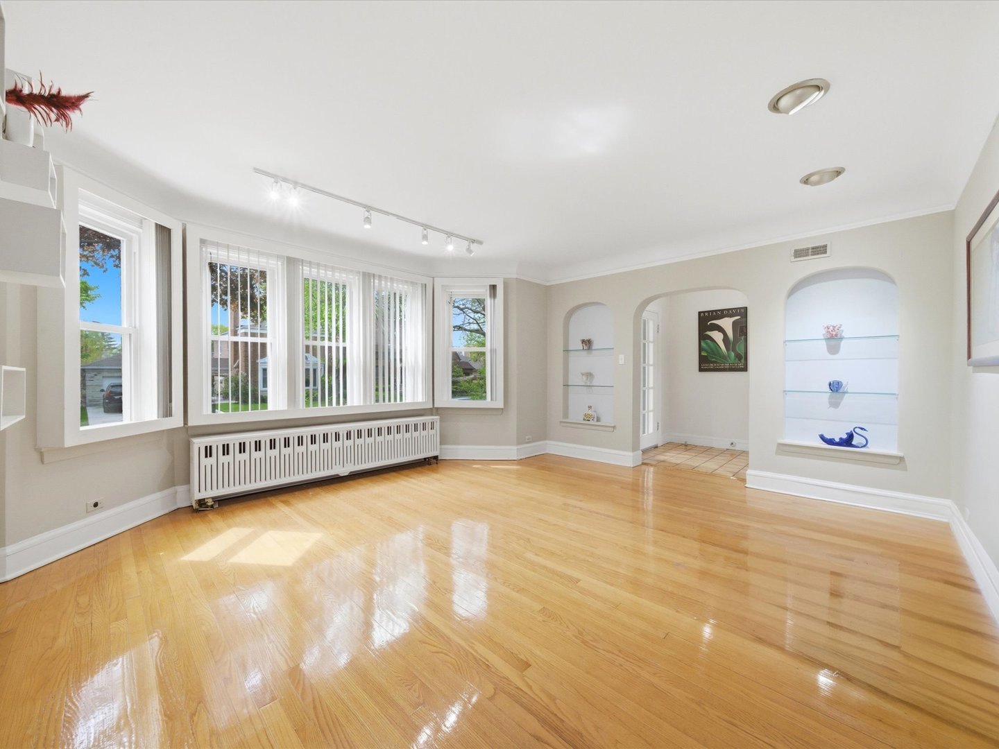 5919 N Bernard Street, Chicago, IL
