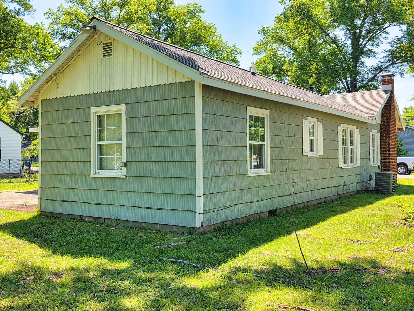 800 E Lafayette Street, Olney, IL