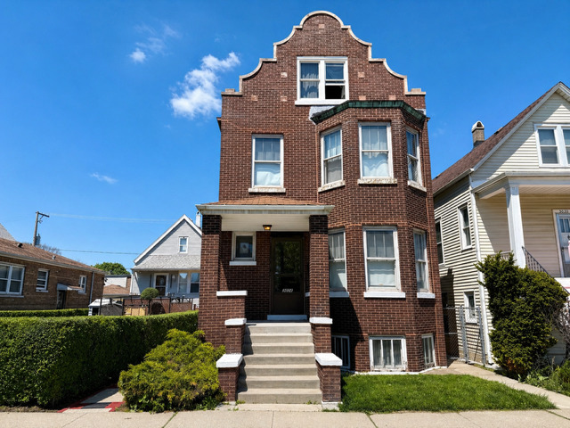 3024 W 40th Place, Chicago, IL